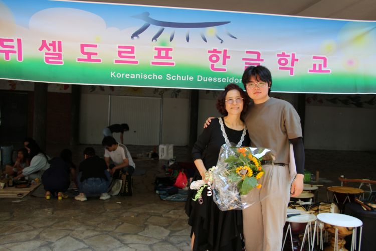 10. 송 샘과 학생k.JPG