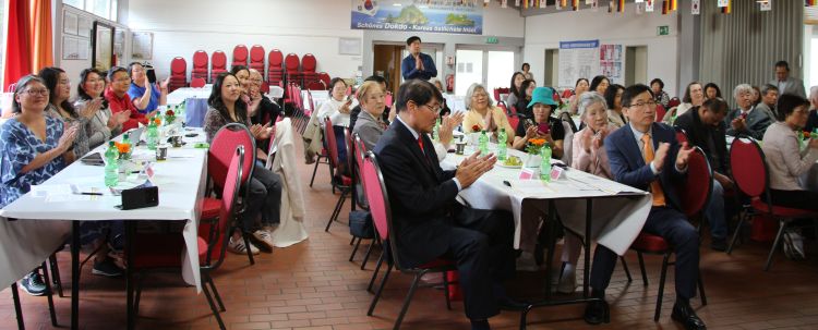 IMG_0108박수k.JPG