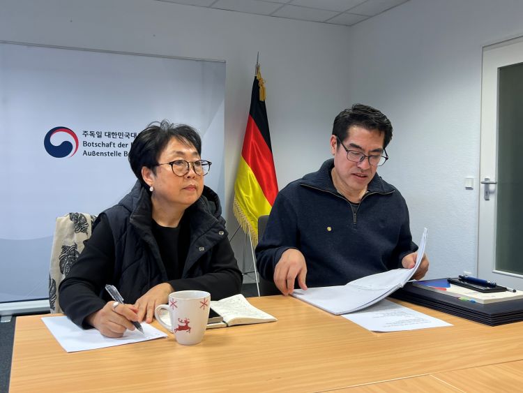 차순녀 지회장과 유태성 간사.jpg