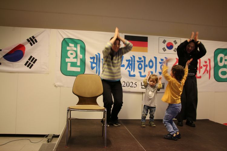 학생과 엄마.JPG