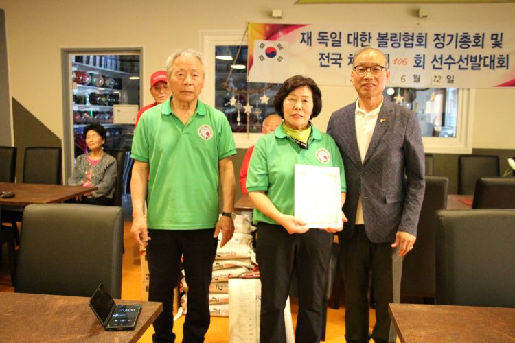 여자2위.JPG