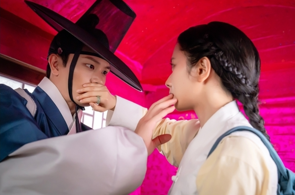 1386-연예 2 사진 1.png