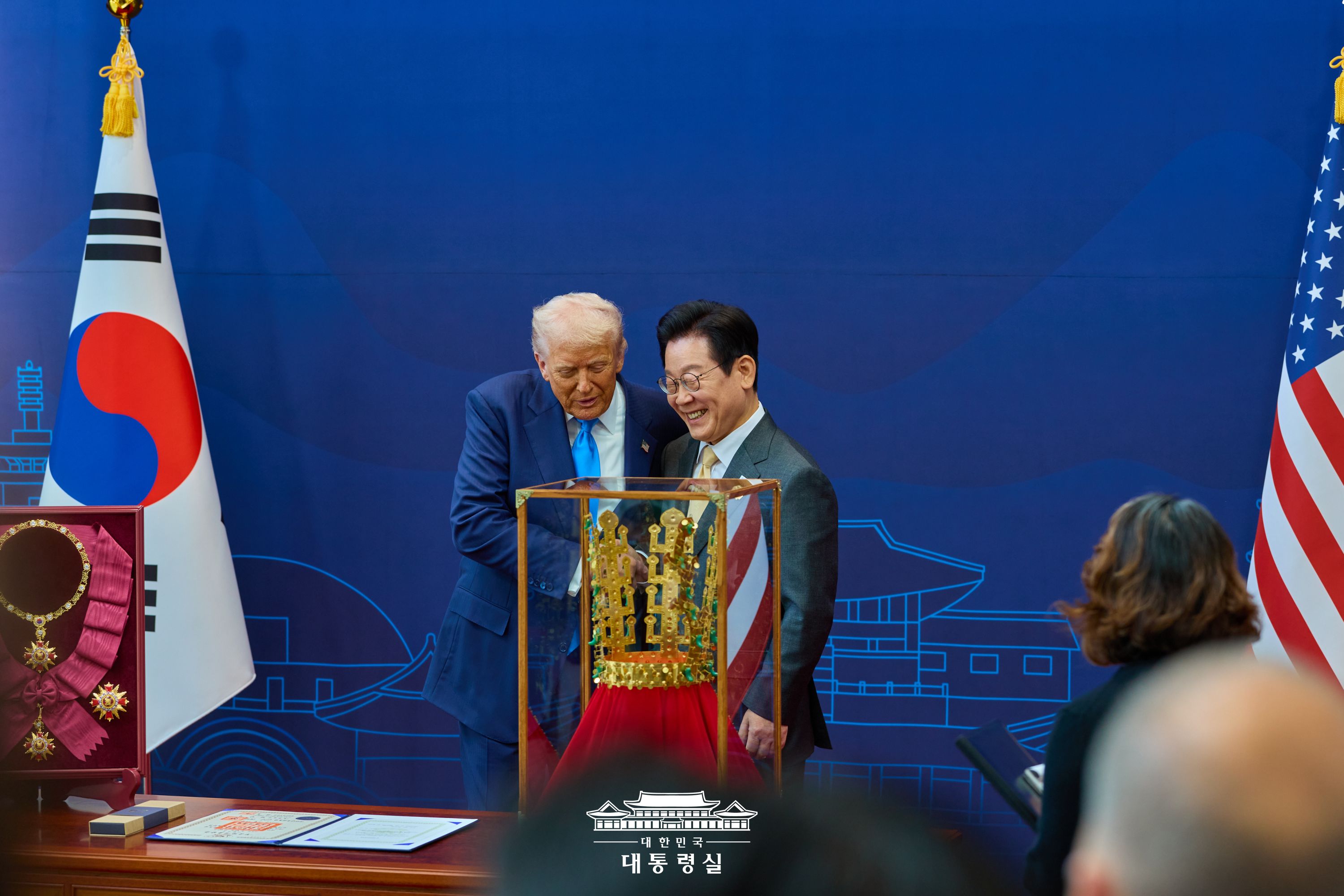 1403-정치 1 사진 1.jpg