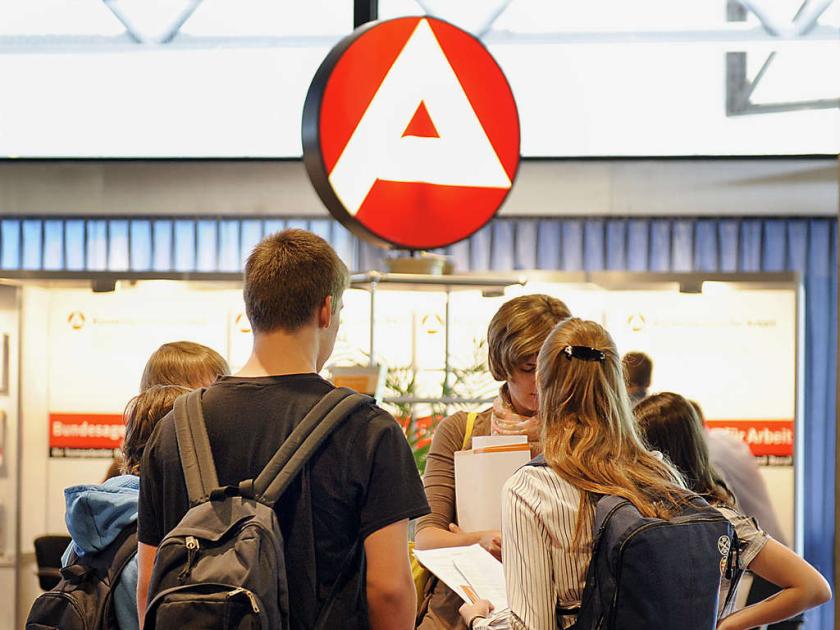 Arbeitslose warten 36,9 Wochen auf einen neuen Job - Wirtschaft - Bild.de.jpg