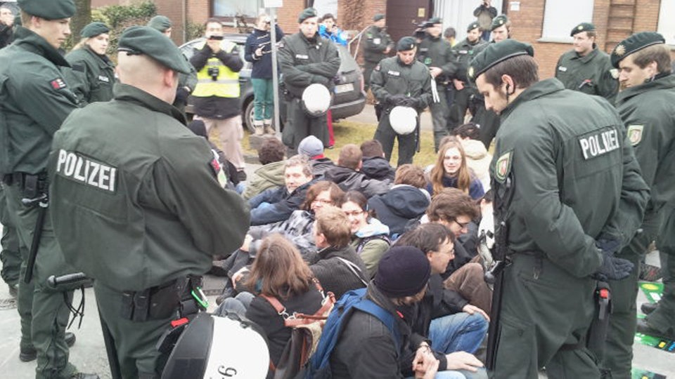 1-wdr-demo.jpg