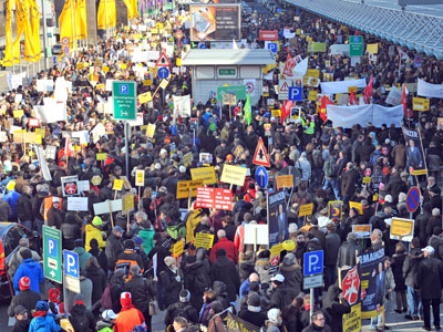 flughafen-demo-dpa.jpg