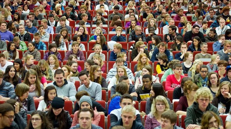 studenten-dpa.jpg