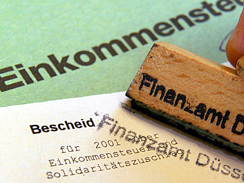 Steuer_dpa.jpg
