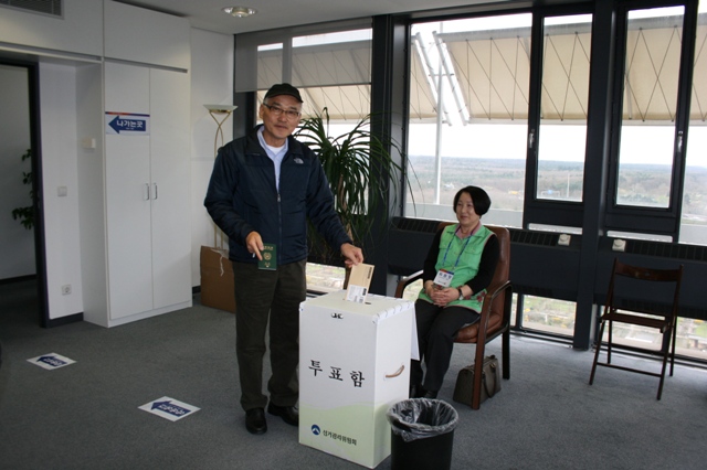 30.03.2012_022 Hwang.jpg