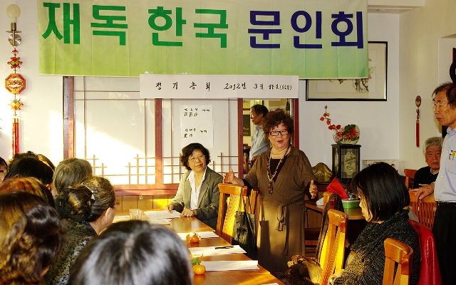 문인회장_김순실_인사 kim.jpg