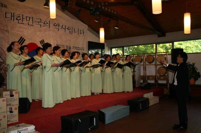 IMG_3323 d-chor k.jpg