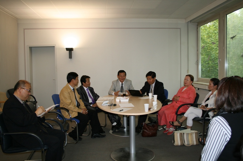 2011.6.30 Bonn Botschaft 039 Na.jpg