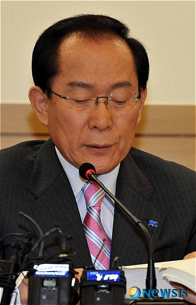 807-정치 4 사진.jpg