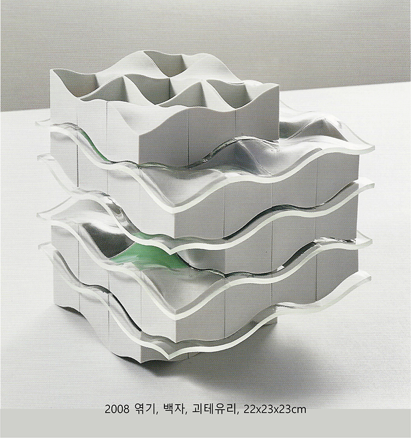 06-2008엮기-백자-괴테유리-22x23x23cm.jpg