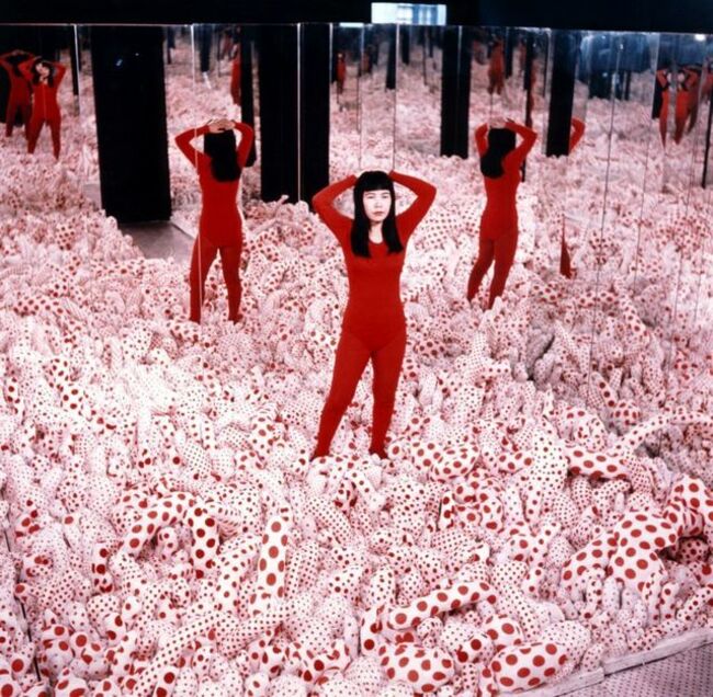 5Yayoi Kusama, Infinity Mirror Room - Phalli's Field (Floor Show), 1965.jpg