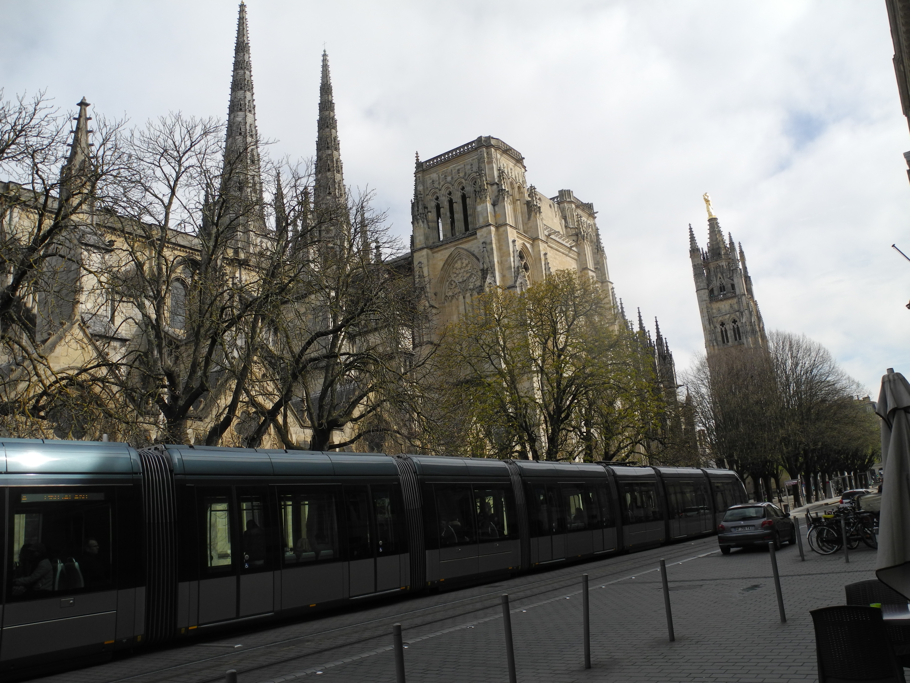 St Andrée Cathedrale.JPG