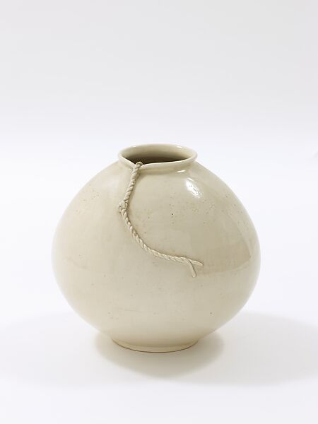 Seung-taek Lee, Tied White Porcelain, Korea, 1979.jpeg