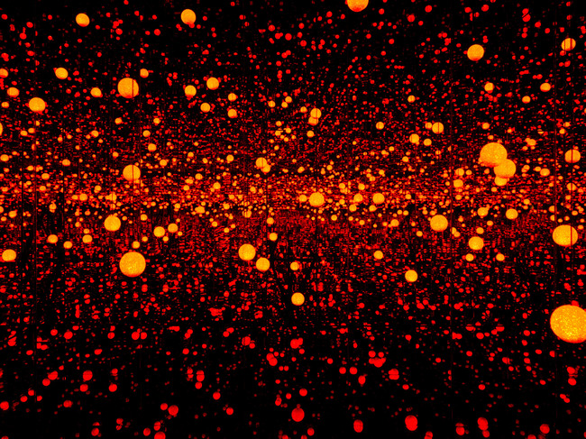 2Yayoi Kusama, INFINITY MIRRORED ROOM – DANCING LIGHTS THAT FLEW UP TO THE UNIVERSE, 2019.jpg