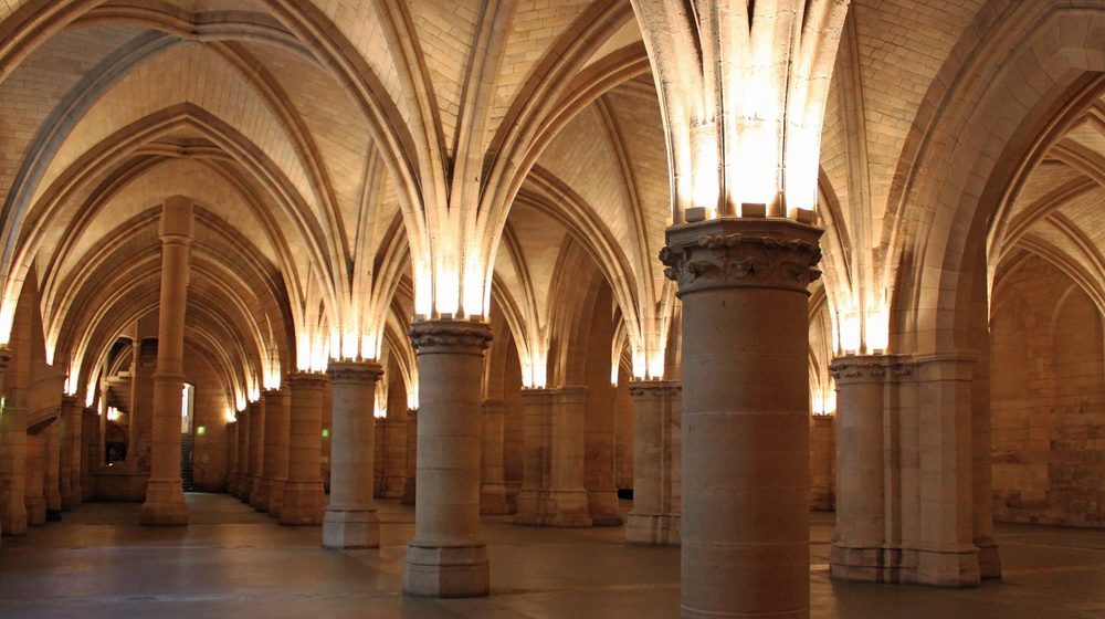 Salle_des_gens_darmes_conciergerie.1000w.jpg