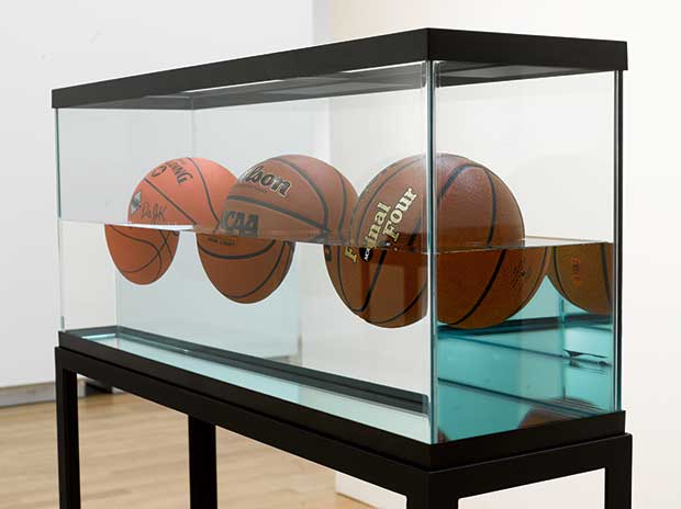 jeff-koons-basketballs.jpg