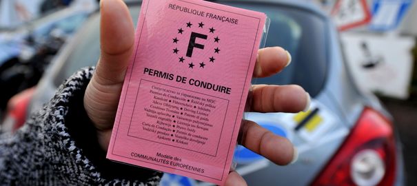 9월1일부터 프랑스 면허증 사본 발급에 25유로.jpg
