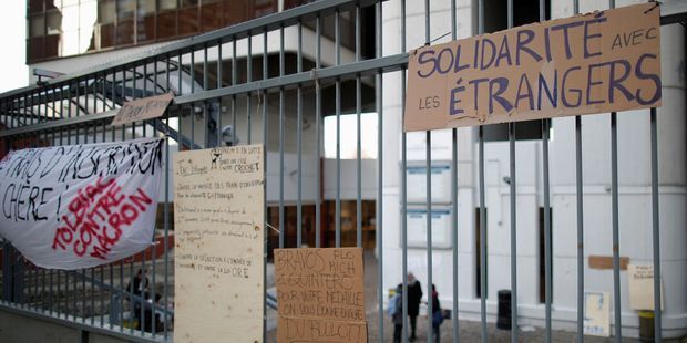 Hausse-des-frais-universitaires-pour-les-etrangers-Cela-va-reduire-drastiquement-le-nombre-de-chercheurs.jpg
