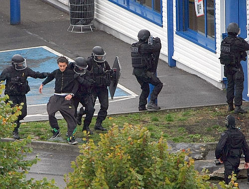 FRANCE-CRIME-HOSTAGE-SEVRAN152050--500x380.jpg