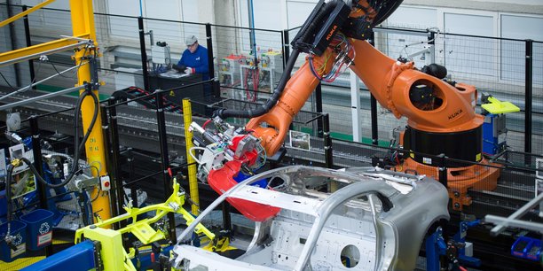 robotisation-pme-emploi-industrie-usine-dieppe.jpg