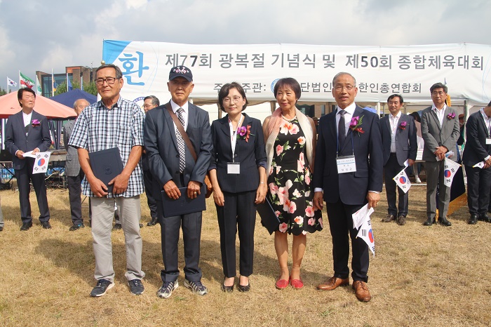 7 감사패 증정-.jpg