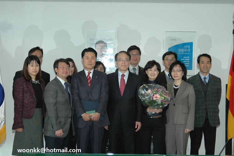 수상자와 기념촬영.JPG