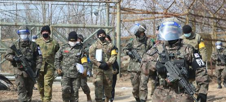 1407-정치 1 사진 2.png